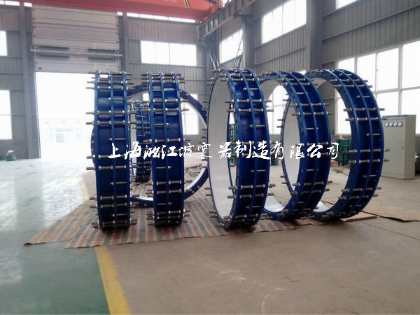 上海淞江減震器制造有限公司為自來水廠主管道配套流量計伸縮節(jié)產(chǎn)品，主要為西門子流量計配套伸縮節(jié)，我們是上海流量計伸縮節(jié)生產(chǎn)廠家，歡迎您到我廠指導(dǎo)工作！
